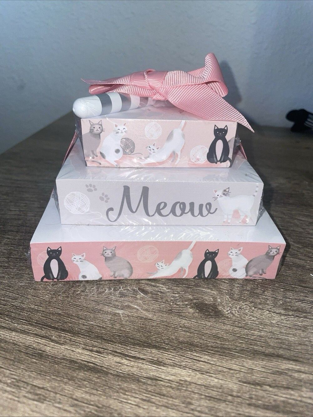 Lady Jayne Cat Lady Tower of Notes 3 Note Pads and Striped Pen Unopened